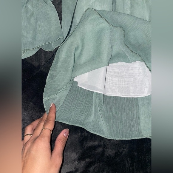SHEIN Rich green off the shoulder ruffle dress - Sz : S 🎉 - Picture 6 of 7
